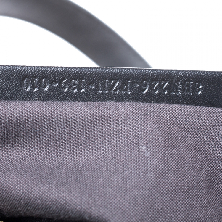مملوكة مسبقًا Fendi Black Leather Medium Peekaboo Top Handle Bag