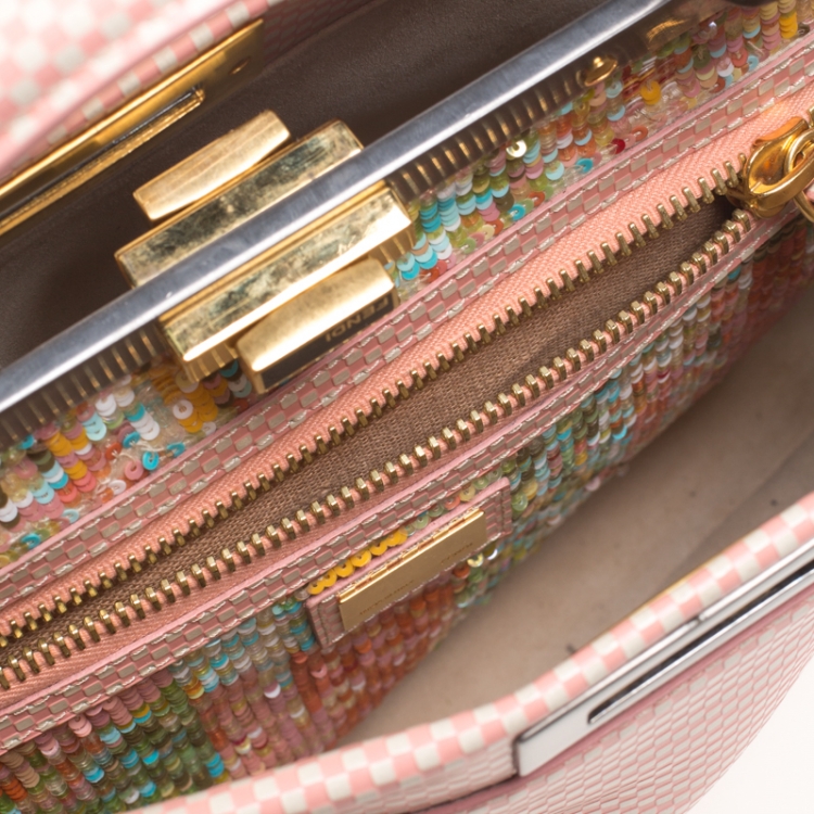 مملوكة مسبقًا Fendi Pink/White Checkered Leather Sequin Lining Medium Peekaboo Top Handle Bag