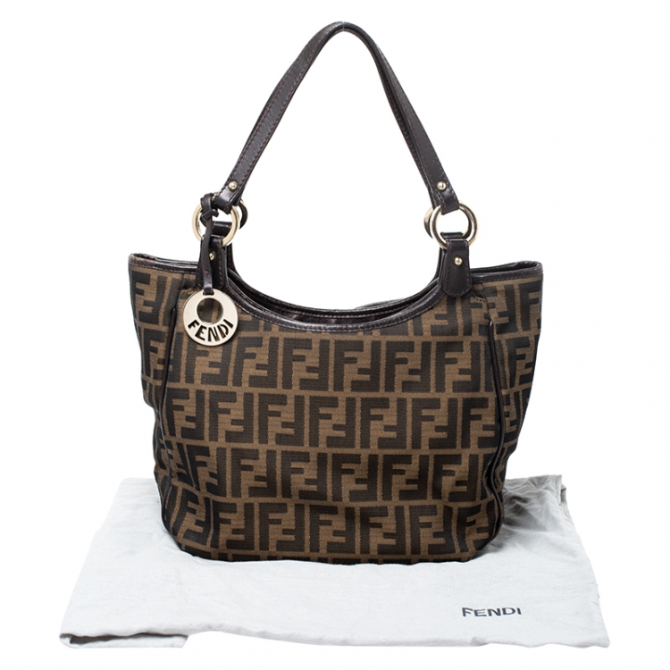 مملوكة مسبقًا Fendi Tobacco Zucca Canvas Chef Shopper Tote