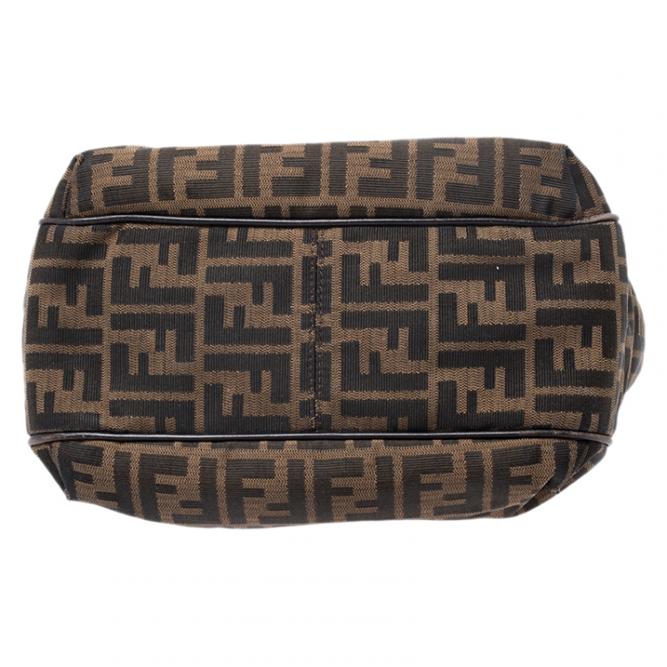 مملوكة مسبقًا Fendi Tobacco Zucca Canvas Chef Shopper Tote