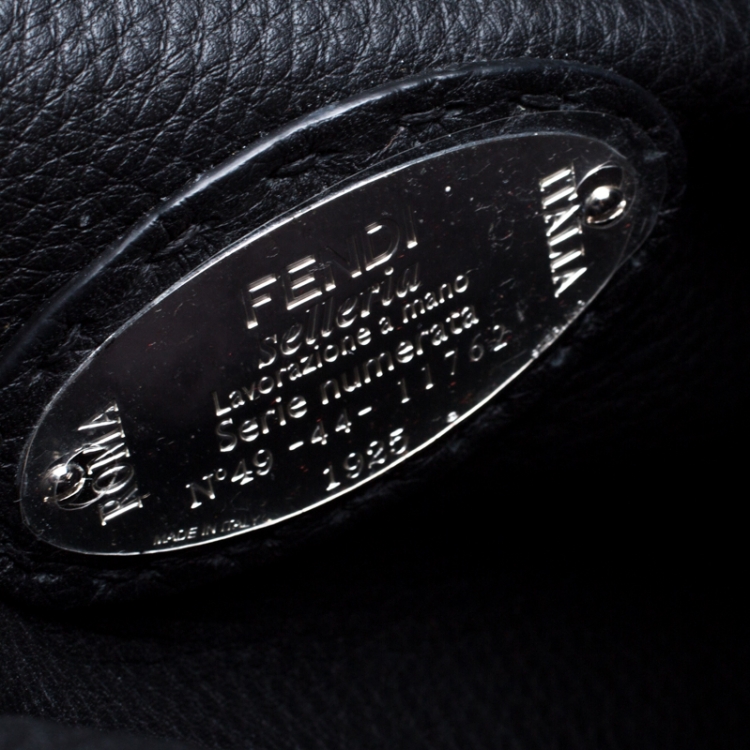 مملوكة مسبقًا Fendi Black Lasercut Selleria Leather Small Peekaboo Top Handle Bag