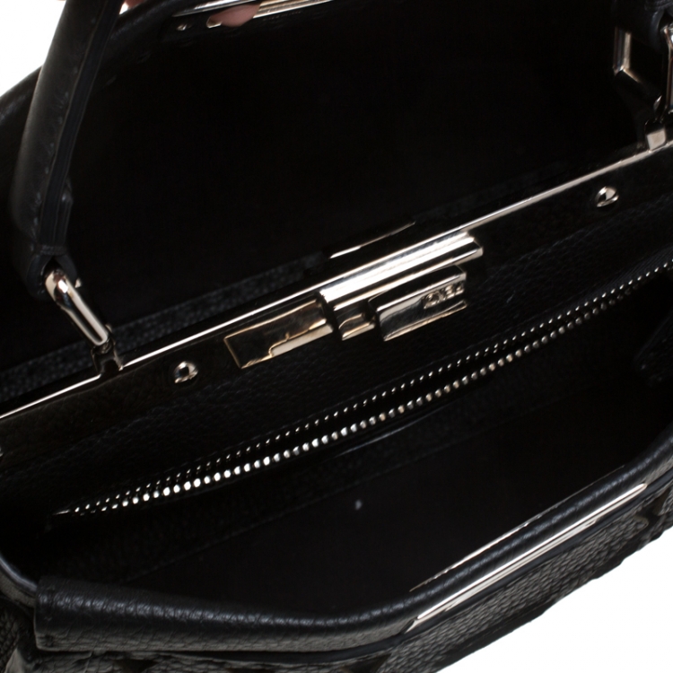 مملوكة مسبقًا Fendi Black Lasercut Selleria Leather Small Peekaboo Top Handle Bag