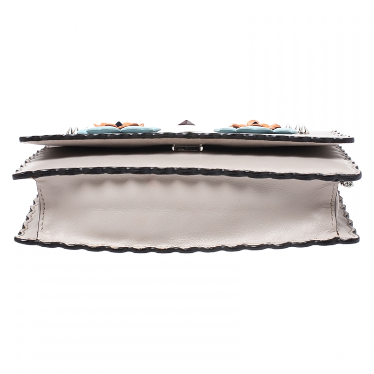 Pre Owned Fendi Beige Leather Hypnoteyes Chain Clutch