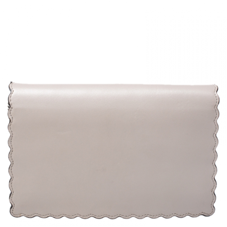 Pre Owned Fendi Beige Leather Hypnoteyes Chain Clutch