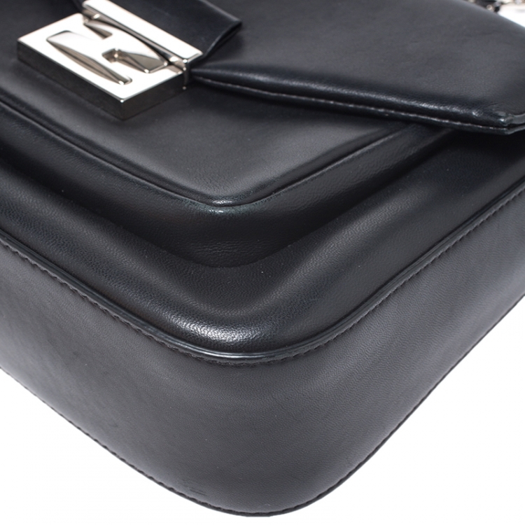 Pre Owned Fendi Black Leather Be Baguette Shoulder Bag