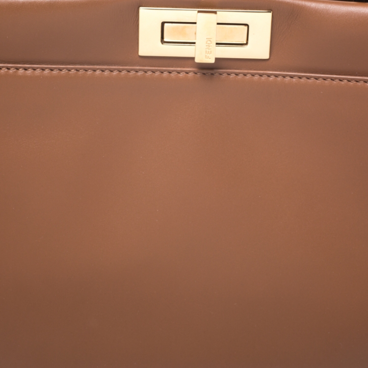 Pre Owned Fendi Brown Leather Medium Peekaboo Top Handle Bag