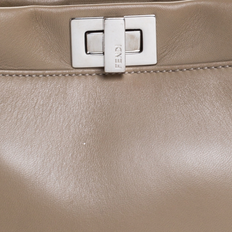 مملوكة مسبقًا Fendi Beige Leather Mini Peekaboo Top Handle Bag