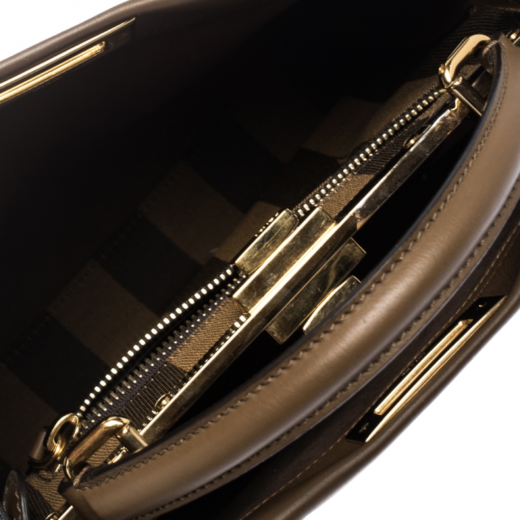 مملوكة مسبقًا Fendi Brown Leather Medium Peekaboo Top Handle Bag