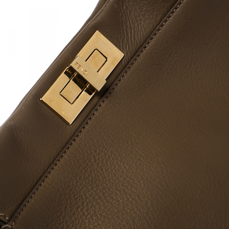 مملوكة مسبقًا Fendi Brown Leather Medium Peekaboo Top Handle Bag