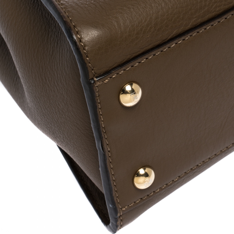 مملوكة مسبقًا Fendi Brown Leather Medium Peekaboo Top Handle Bag