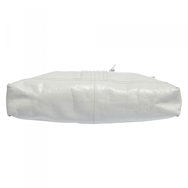 Pre Owned Fendi White Leather Maxi Baguette Flap Shoulder Bag