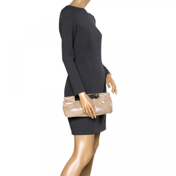 Pre Owned Fendi Metallic Beige Leather Cutout Handle Clutch