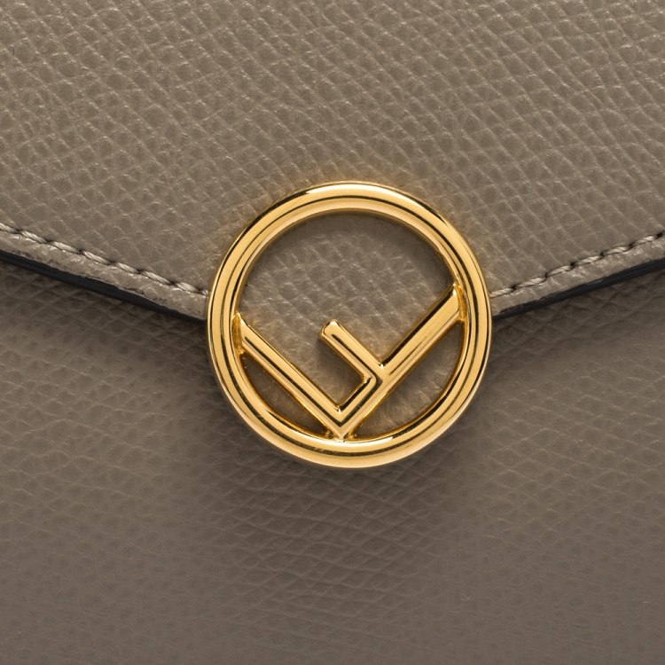 مملوكة مسبقًا Fendi Beige Leather F is Fendi  Small Wallet