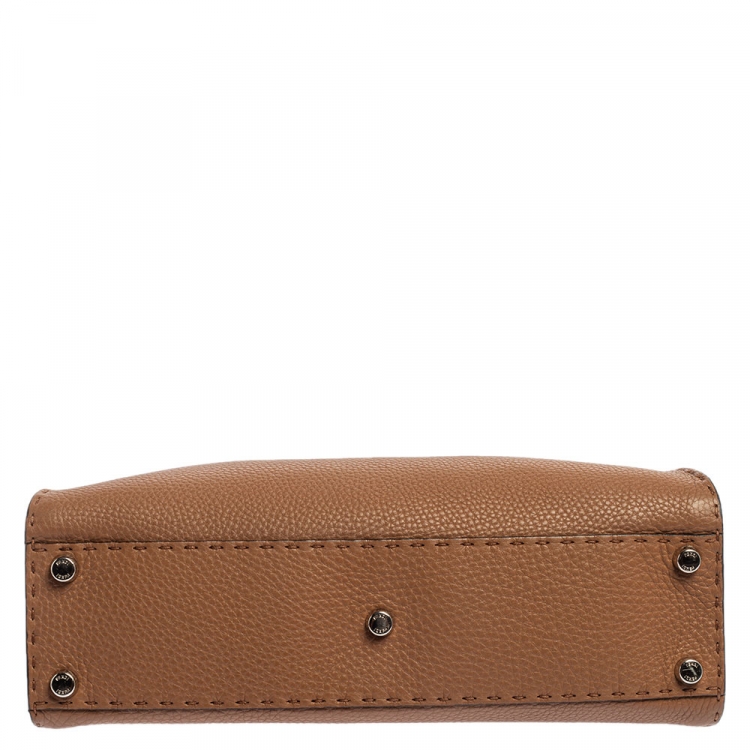 مملوكة مسبقًا Fendi Tan Selleria Leather Medium Peekaboo Top Handle Bag
