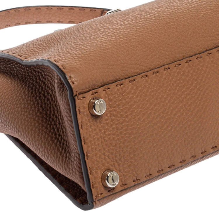 مملوكة مسبقًا Fendi Tan Selleria Leather Medium Peekaboo Top Handle Bag