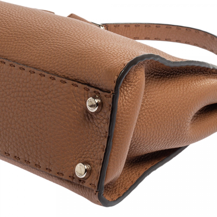 مملوكة مسبقًا Fendi Tan Selleria Leather Medium Peekaboo Top Handle Bag