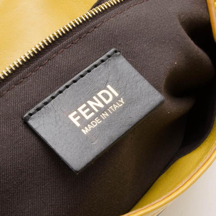 Pre Owned Fendi Yellow Maxi Borsa Vitello Baguette Shoulder Bag 