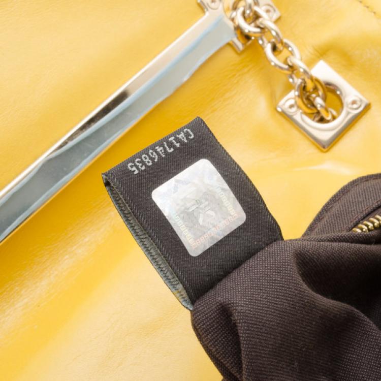 Pre Owned Fendi Yellow Maxi Borsa Vitello Baguette Shoulder Bag 