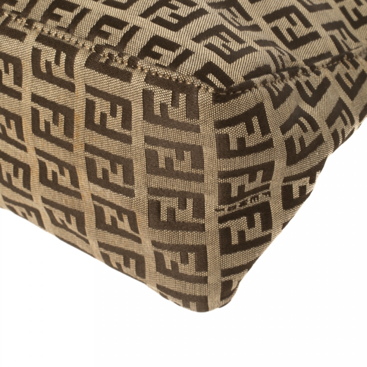 Pre Owned Fendi Beige/Brown Zucchino Canvas and Leather Baguette Bag