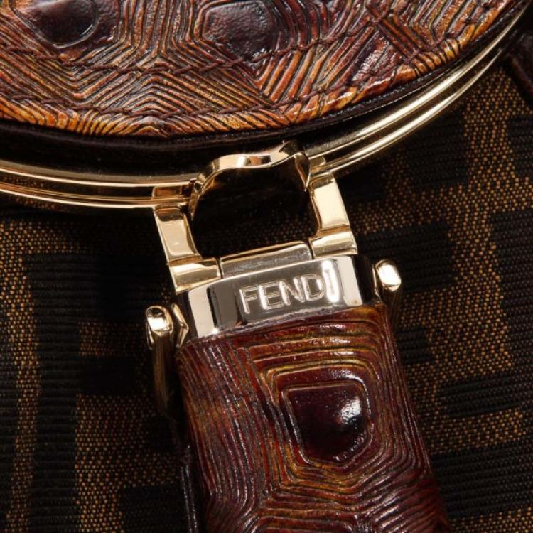 مملوكة مسبقًا Fendi Zucca Turtle Spy Bag