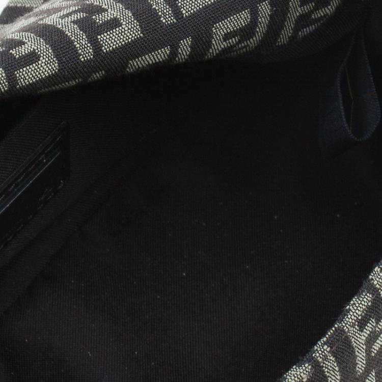 Pre Owned Fendi Brown Zucchino Baguette Mini Mama Bag