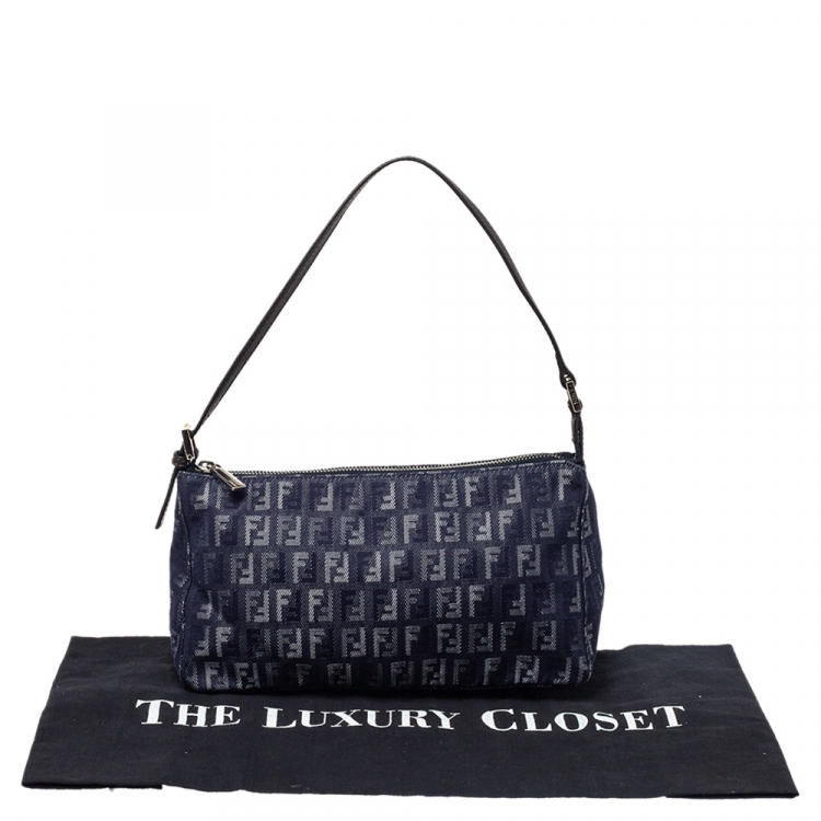 Pre Owned Fendi Blue Zucchino Denim Pochette Zip Shoulder Bag