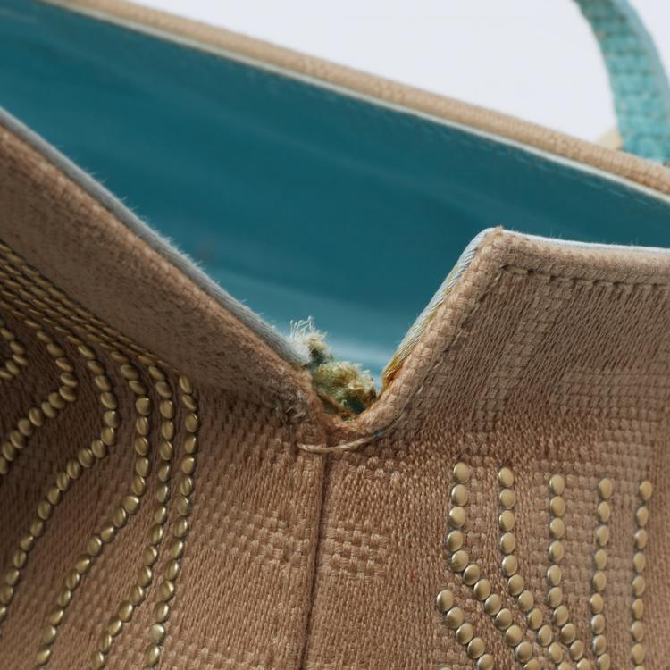 Pre Owned Fendi Beige/Aqua Fabric and Lizard FF Flap Embellished Satchel