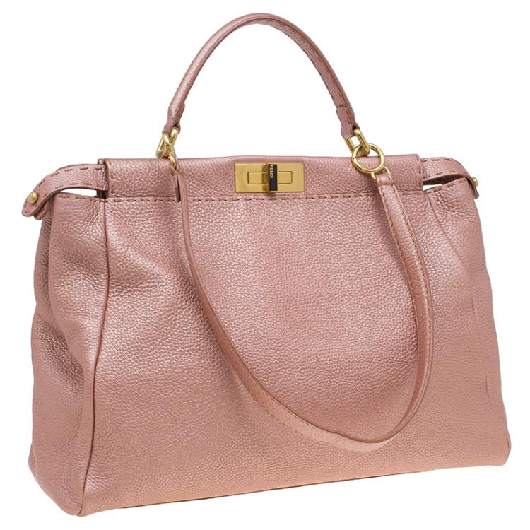 مملوكة مسبقًا Fendi  Metallic Pink Selleria Leather Large Peekaboo Top Handle Bag