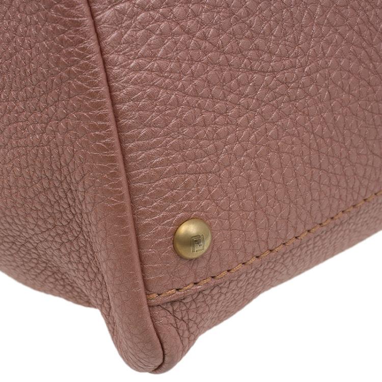 مملوكة مسبقًا Fendi  Metallic Pink Selleria Leather Large Peekaboo Top Handle Bag