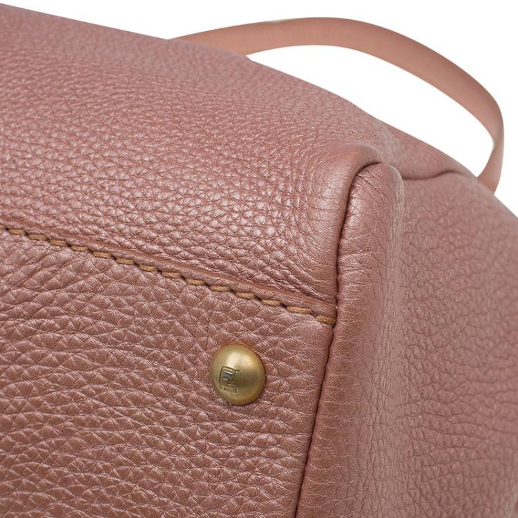 مملوكة مسبقًا Fendi  Metallic Pink Selleria Leather Large Peekaboo Top Handle Bag