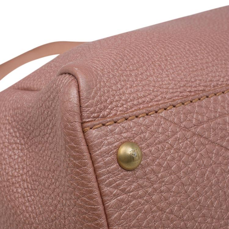 مملوكة مسبقًا Fendi  Metallic Pink Selleria Leather Large Peekaboo Top Handle Bag