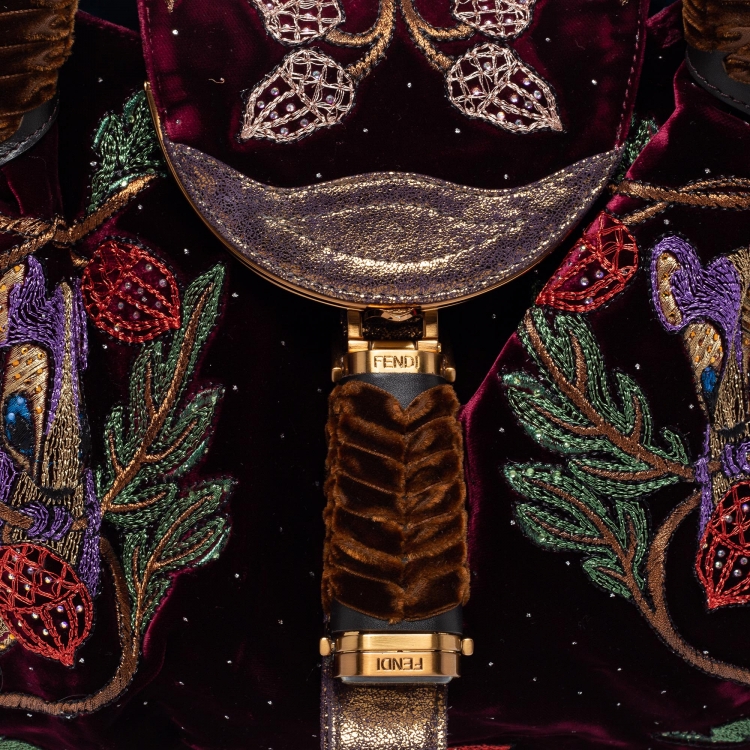 مملوكة مسبقًا Fendi Multicolor Squirrel Embroidered Velvet Limited Edition Spy Bag