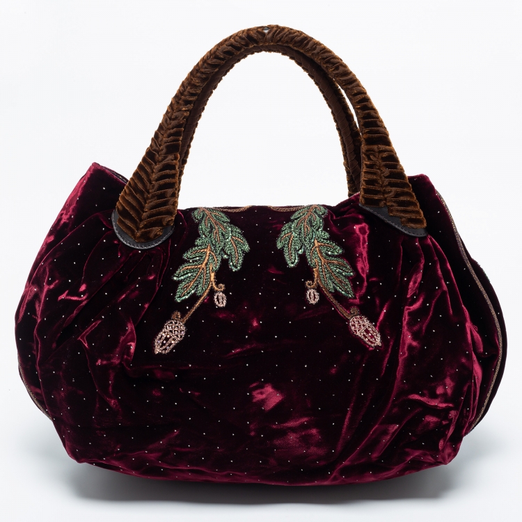 مملوكة مسبقًا Fendi Multicolor Squirrel Embroidered Velvet Limited Edition Spy Bag