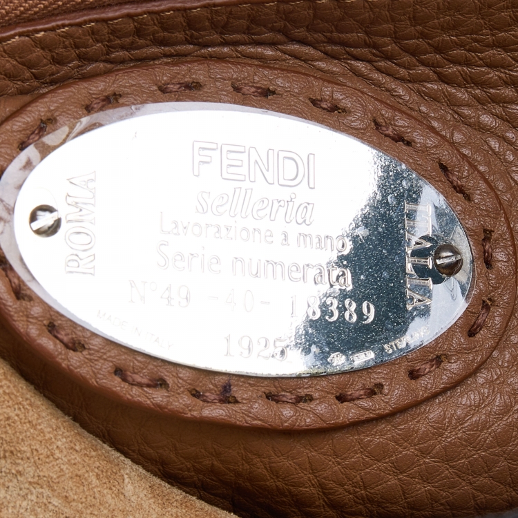 Pre Owned Fendi Black Leather Medium Peekaboo Top Handle Bag