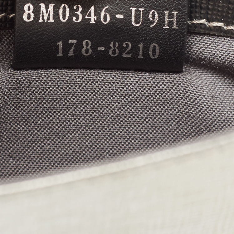 Pre Owned Fendi Silver Laminated Leather Tube Wallet on Chain