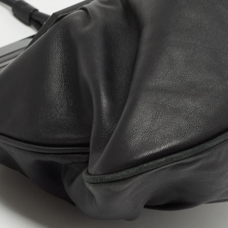 Pre Owned Fendi Black Leather To You Top Handle Bag
