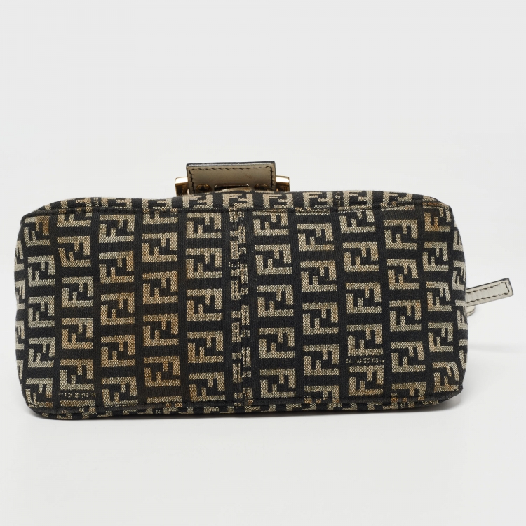 Pre Owned Fendi Dark Blue/White Zucchino Canvas Mini Mama Baguette Bag