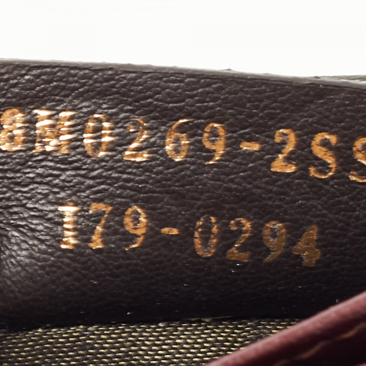Pre Owned Fendi Multicolor Leather Rainbow Stud Card Holder