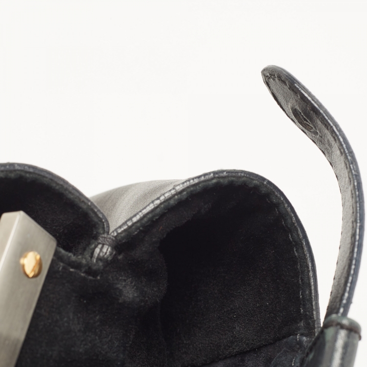 Pre Owned Fendi Black Leather Large Peekaboo Top Handle Bag