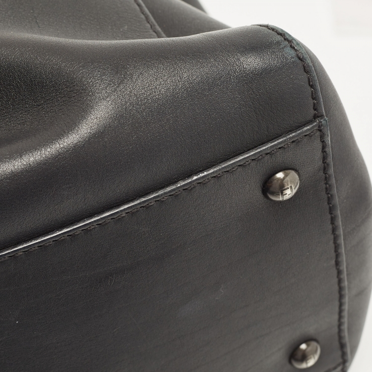 Pre Owned Fendi Black Leather Large Peekaboo Top Handle Bag