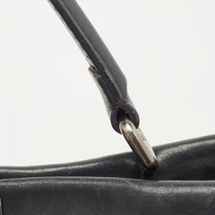 Pre Owned Fendi Black Leather Large Peekaboo Top Handle Bag