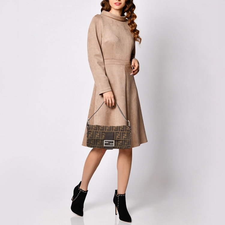 Pre Owned Fendi Brown Zucca Canvas And Leather Baguette Bag