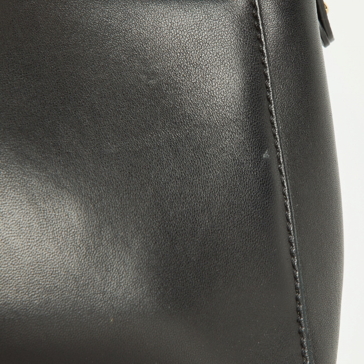 Pre Owned Fendi Black Leather Mini Peekaboo Top Handle Bag