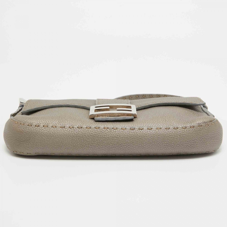 Pre Owned Fendi Metallic Beige Selleria Leather Baguette Bag