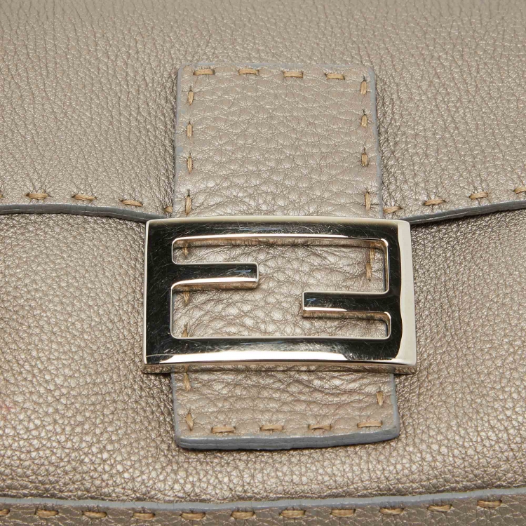 Pre Owned Fendi Metallic Beige Selleria Leather Baguette Bag