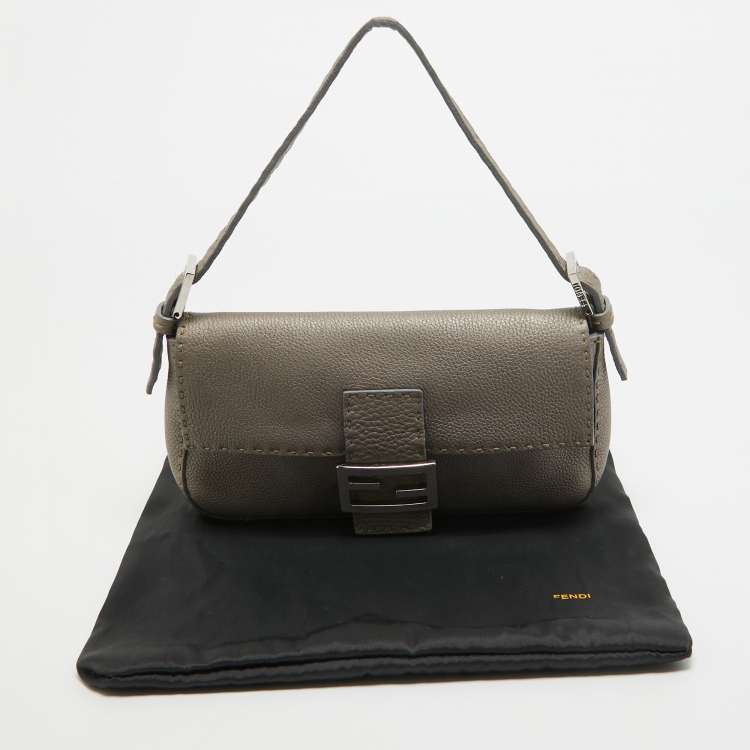 Pre Owned Fendi Metallic Beige Selleria Leather Baguette Bag