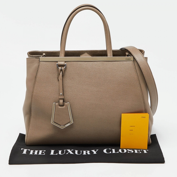 Pre Owned Fendi Beige Leather Medium 2Jours Tote