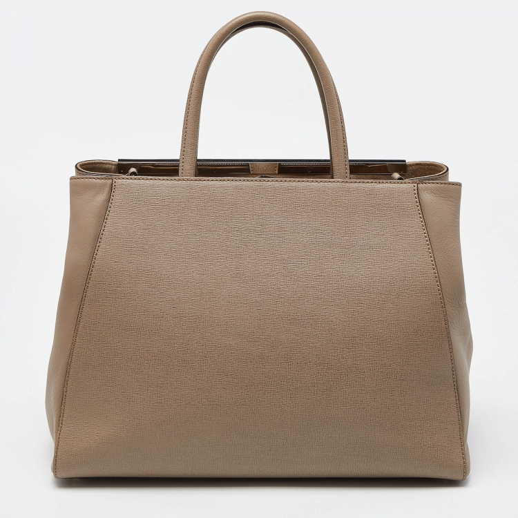 Pre Owned Fendi Beige Leather Medium 2Jours Tote