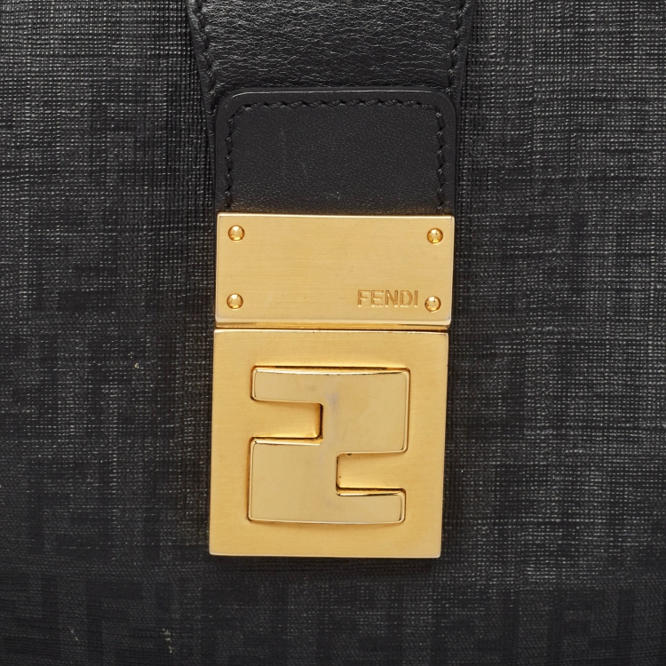 Pre Owned Fendi Black Zuchinno Coated Canvas and Leather Clasp Crossbody Bag 