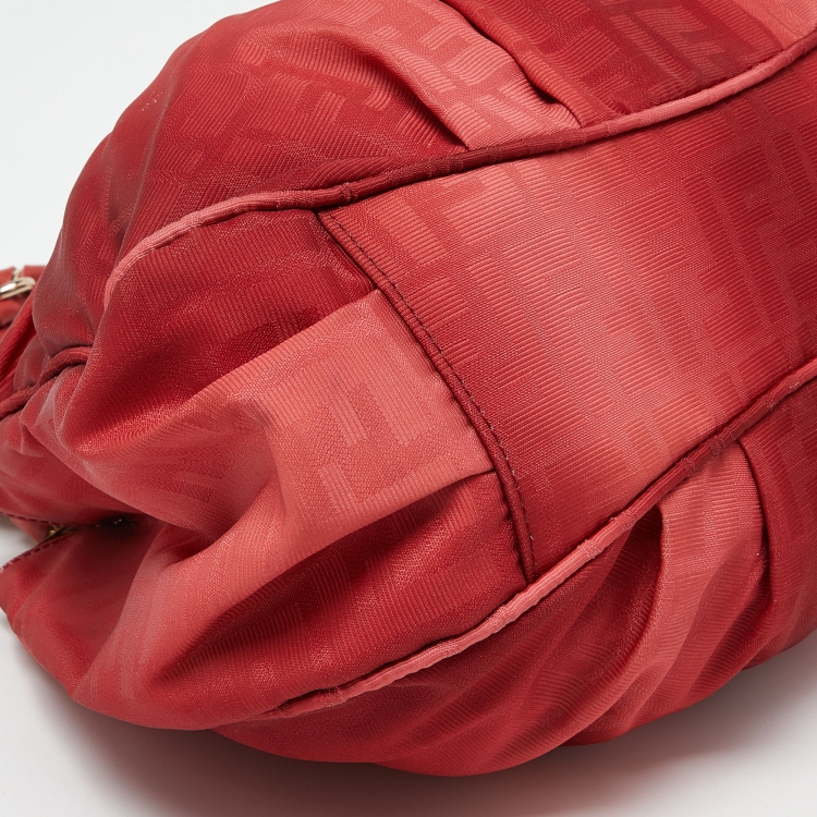 مملوكة مسبقًا Fendi Red Zucca Canvas and Leather Small Mia Hobo